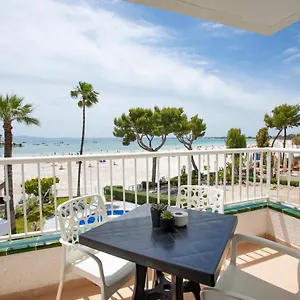 Sand Beach Apartments Apartmán